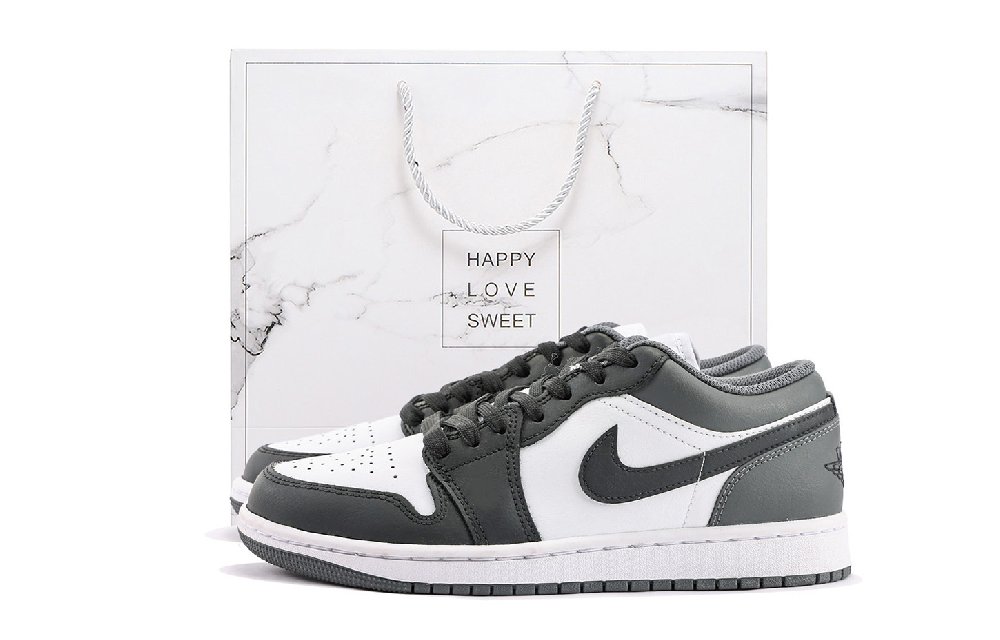 Jordan Air Jordan 1 Vintage Basketball Shoes Unisex Low top Black Gray
