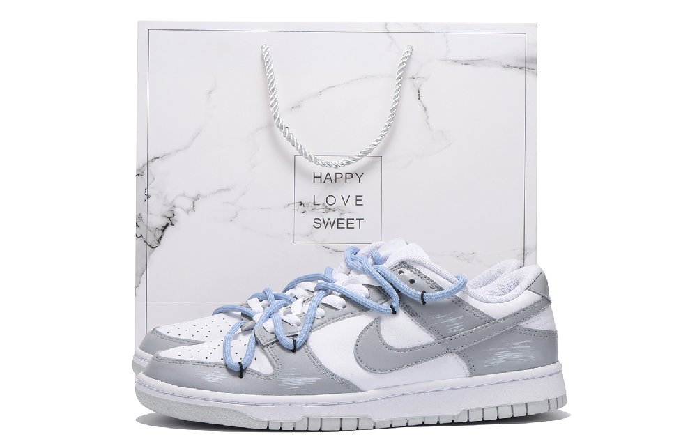 Nike Dunk Anti-Slip Wear-Resistant Low-Top Skateboard Shoes Men's Light Gray