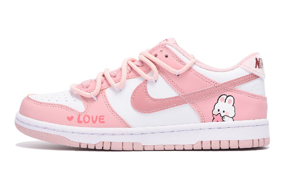 Nike Dunk Low Coverage Anti-Slip And Wear-Resistant Low-Top Skateboard Shoes Women's Pink