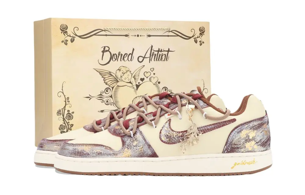 Nike EBERNON Gold Rush, Art Decoration Abrasion Resistant Low top Skateboard Shoes Unisex Ecru Gold
