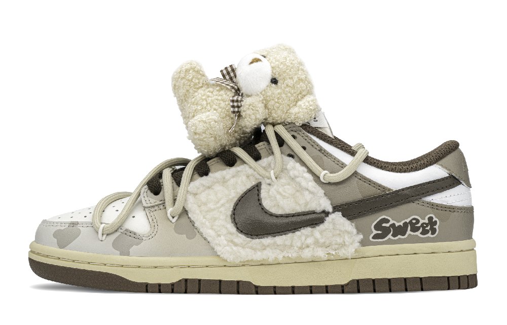 Nike Dunk Slip Resistant Low Top Skateboard Shoes Women's Beige Brown