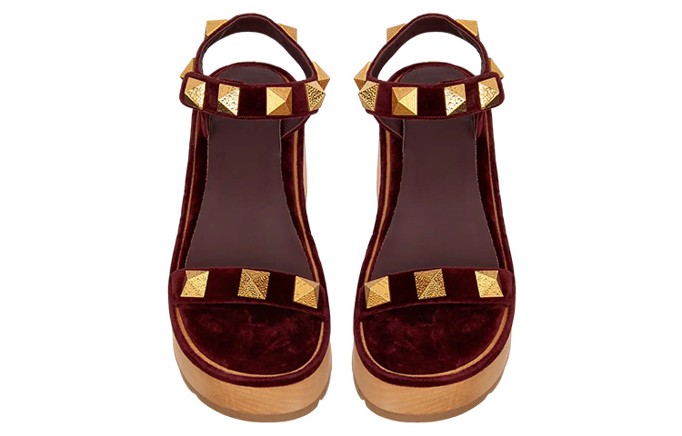 Valentino Roman Stud Stylish Sandal Women's Burgundy