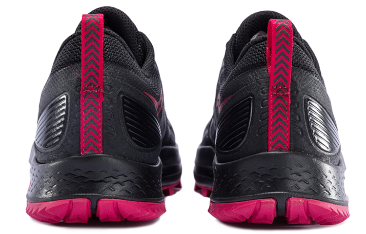 saucony Women's Peregrine 10 Wide 'Black Barberry' купить в интернет-магазине Yoocart с быстрой доставкой по России.
