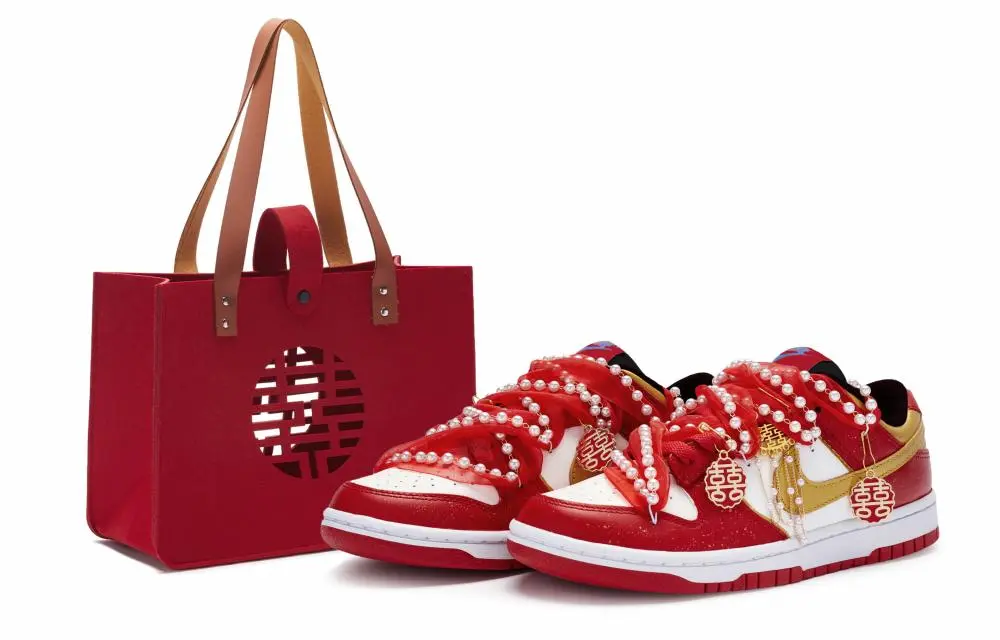 Nike Dunk 811 Manufacturing, Perfect Match Suoti Low Top Skateboard Shoes Women's Red Gold White