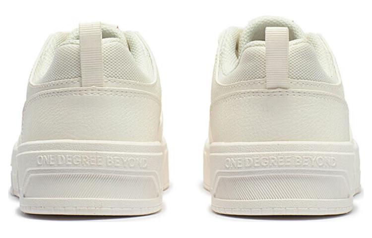 361° Soda 2 Cushioned Slip Resistant Low Top Skateboard Shoes Women's White