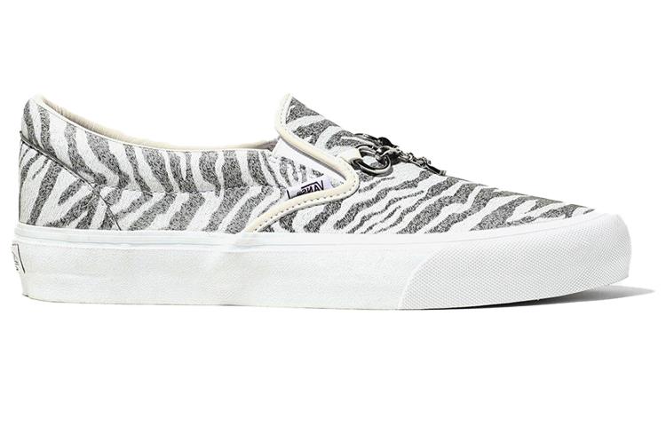 Vans Needles X Vault Classic Slip On V 'Animal Print White' купить в интернет-магазине Yoocart с быстрой доставкой по России.