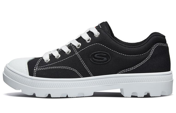 Skechers Roadies Low Top Sneakers Black Women's