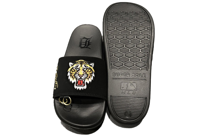 MLB Slipper Rubber Sole Metal Totem Slip-Resistant Slide Slippers Unisex Black купить в интернет-магазине Yoocart с быстрой доставкой по России.