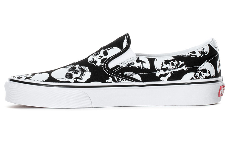 Vans Slip On 'Skulls'