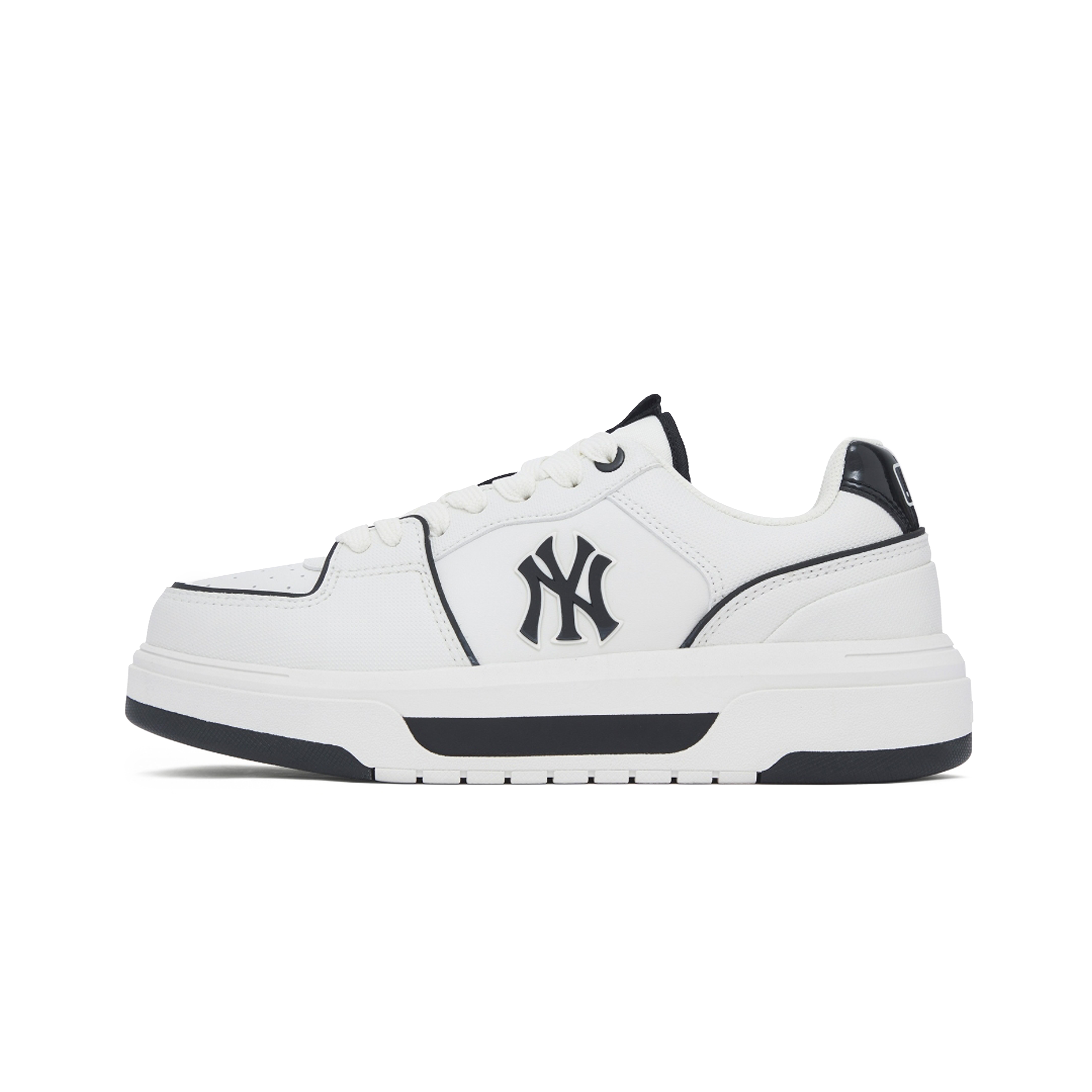MLB Chunky Liner Anti Slip Wear Resistant Low Top Skateboard Shoes Unisex Ecru