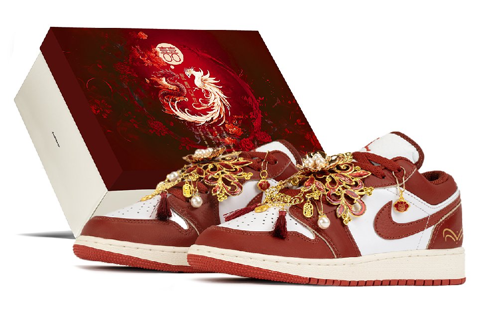 Jordan Air Jordan 1 Abrasion Resistant, Breathable, Lightweight Low Top Vintage Basketball Shoes Women's White Red