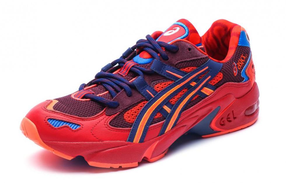 Asics Gel Kayano 5 Vivienne Westwood купить в интернет-магазине Yoocart с быстрой доставкой по России.