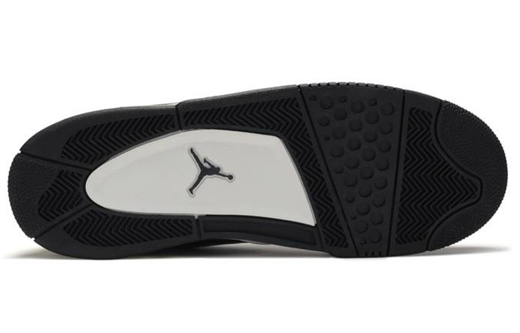 Jordan Big Fund Premium White Metallic Gold купить в интернет-магазине Yoocart с быстрой доставкой по России.