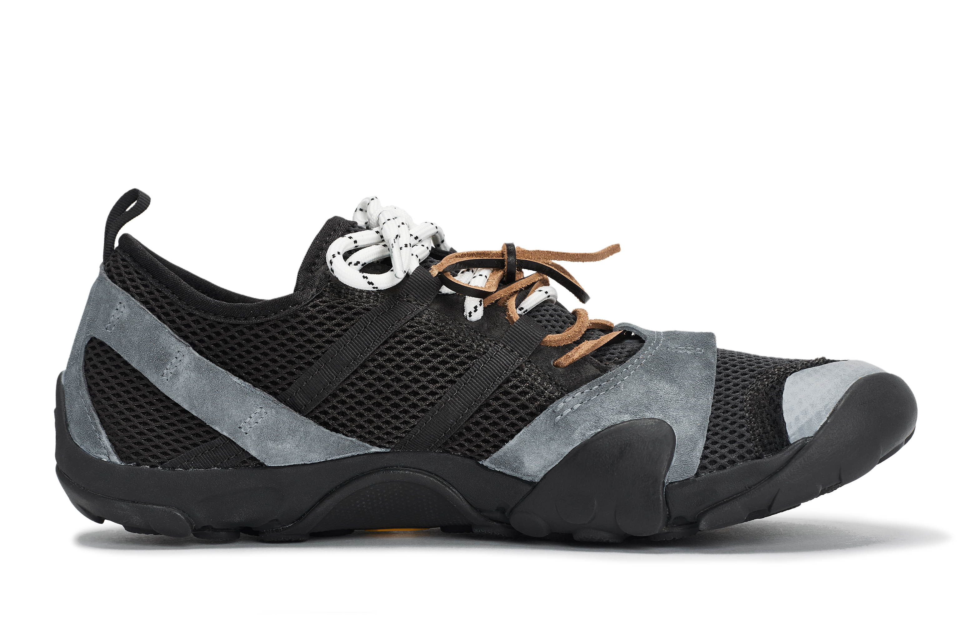 New Balance MT10 Abrasion Resistant Low Top Running Shoes Men's Black White Gray купить в интернет-магазине Yoocart с быстрой доставкой по России.
