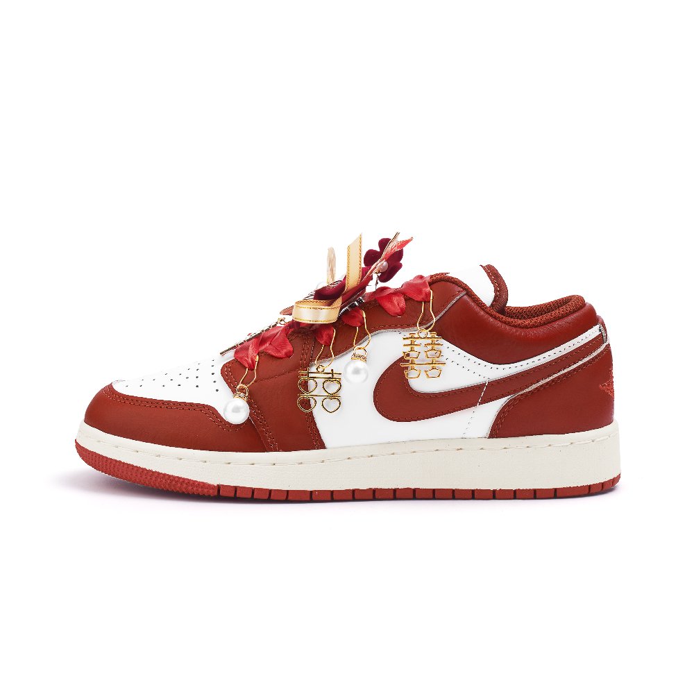 Jordan Air Jordan 1 Abrasion Resistant Low Top Vintage Basketball Shoes Women's Red
