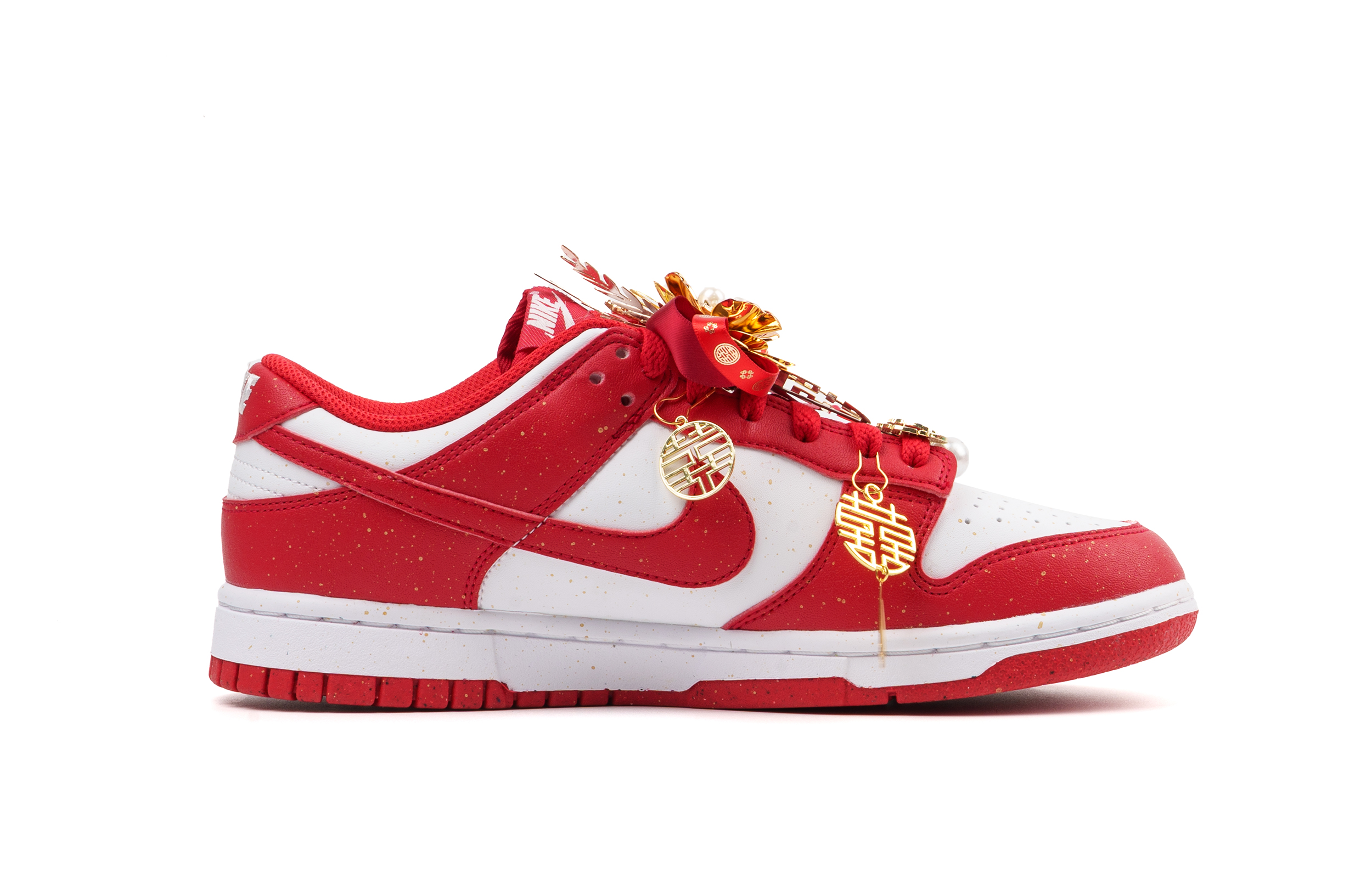 Nike Dunk Low Top Skateboard Shoes Women's Red купить в интернет-магазине Yoocart с быстрой доставкой по России.