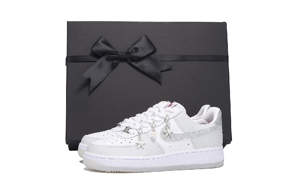 Nike Air Force 1 Anti Slip Wear Resistant Low Top Skateboard Shoes Unisex Silver White