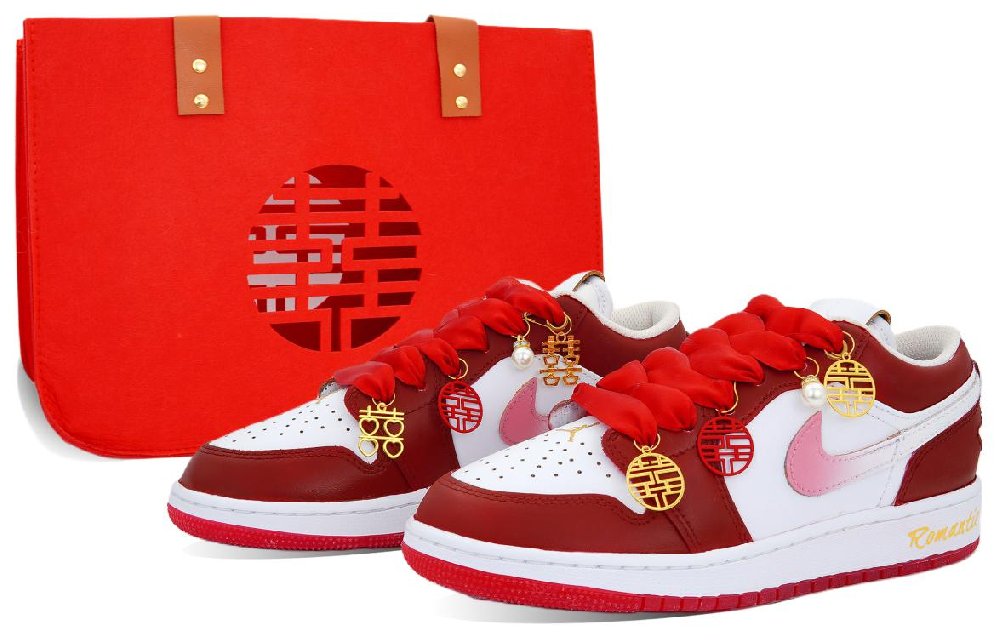 Jordan Air Jordan 1 Low-Top Vintage Basketball Shoes GS White Red Gold