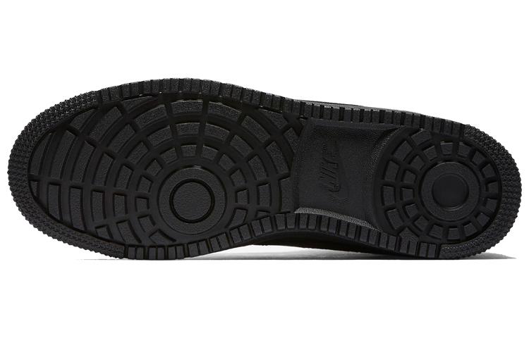 Nike Court Borough Mid Winter Triple Black купить в интернет-магазине Yoocart с быстрой доставкой по России.