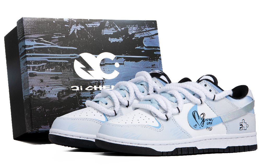 Nike Dunk Heart Fluttering Slip Resistant, Abrasion Resistant, Lightweight Low Top Skateboard Shoes Women's White Blue