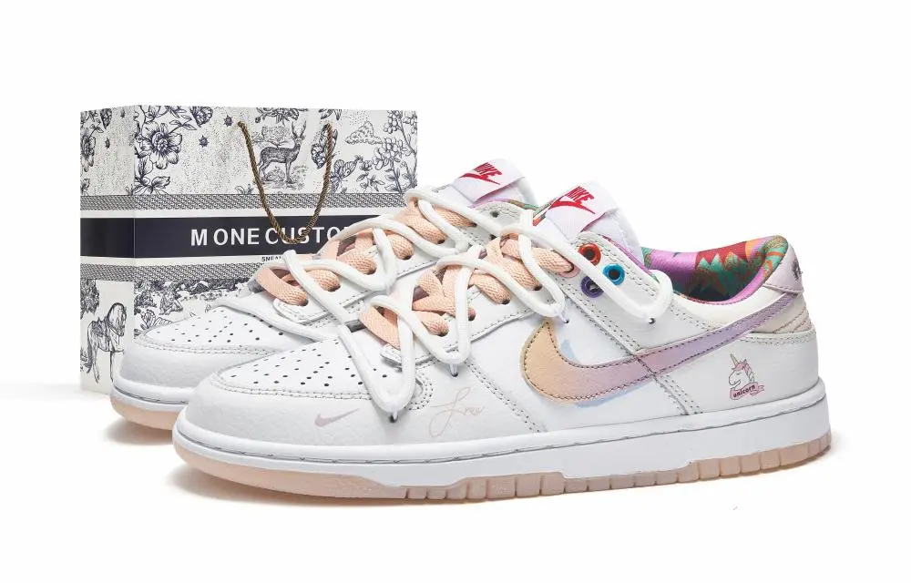 Nike Dunk Skateboard Shoes Women's Low top Pink