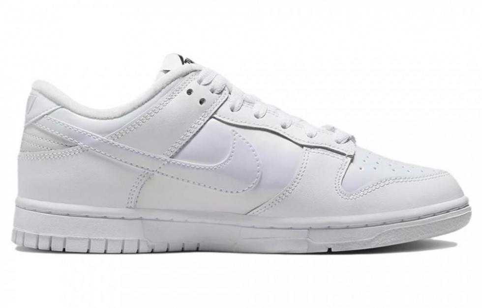 Nike Dunk Low Dance - White Iridescent Women's купить в интернет-магазине Yoocart с быстрой доставкой по России.