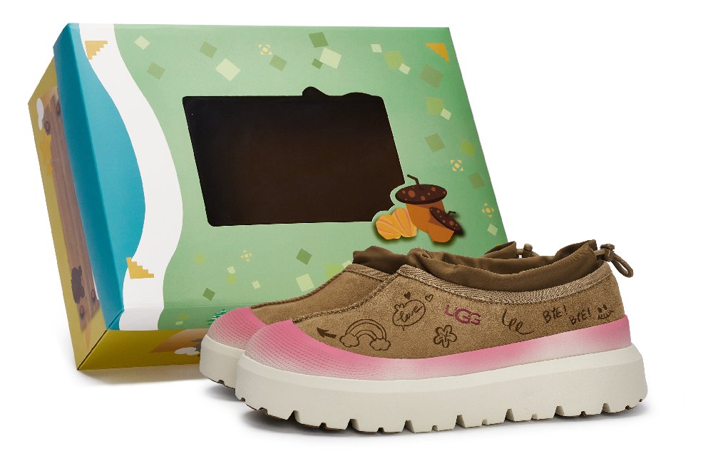 UGG 811 Made Smiling Like A Flower Slip-Resistant Warm Low-Top Casual Shoes Unisex Chestnut Brown Pink