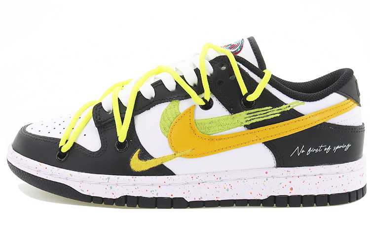 Nike Dunk Low Anti Slip Wear Resistant Low Top Skateboard Shoes Women's Black White