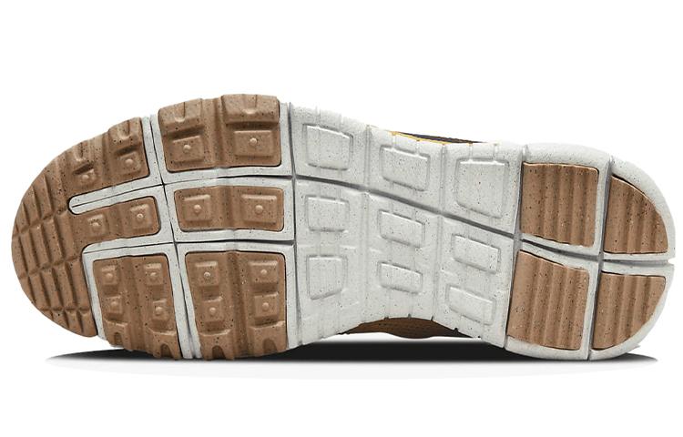 Nike Free Terra Vista Next Nature Goldtone купить в интернет-магазине Yoocart с быстрой доставкой по России.