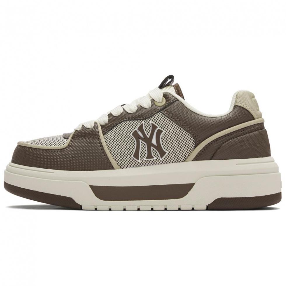 MLB New York Yankees Anti Slip Wear Resistant Low Top Skateboard Shoes Unisex Brown