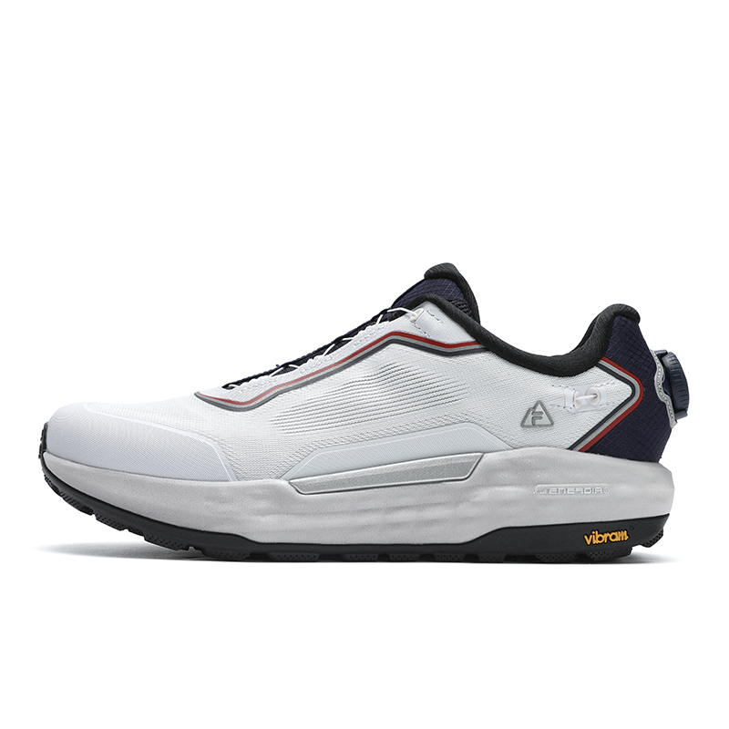 FILA Anti-Slip Wear-Resistant Low-Top Outdoor Shoes Men's White Blue