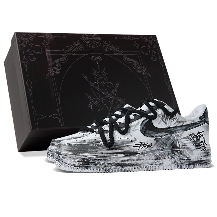 Nike Air Force 1 Anti-Slip And Wear-Resistant Lightweight Low-Top Skateboard Shoes Women's Black White