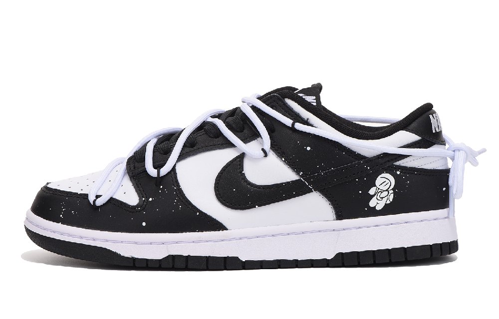 Nike Dunk Low Low-Top Skateboard Shoes GS Black White