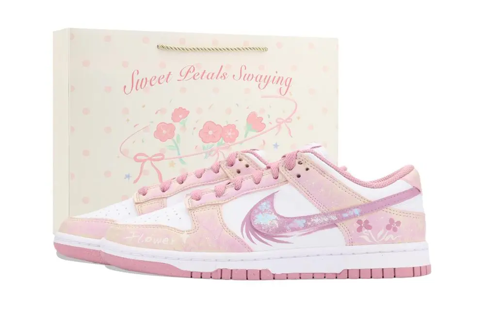 Nike Dunk A Sea Of Pink Flowers Abrasion Resistant Low top Skateboard Shoes Unisex Pink