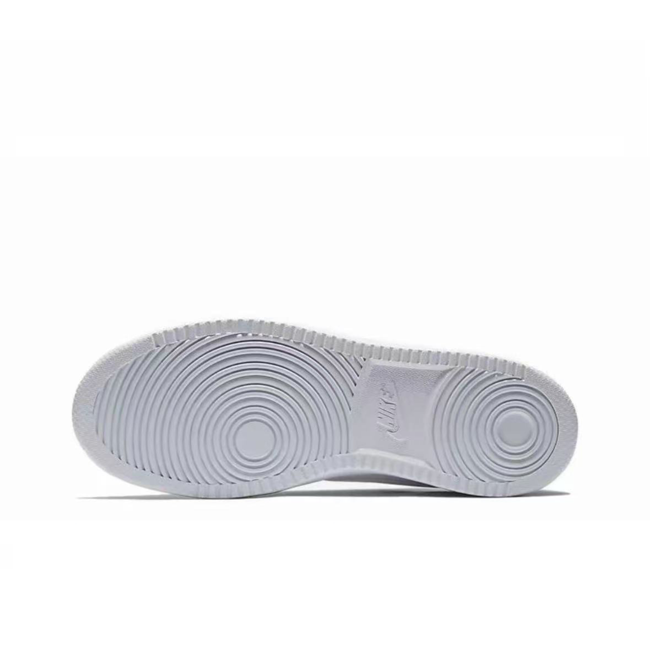 Nike EBERNON Lively Island, Ocean Slip Resistant Low Top Skateboard Shoes Unisex Blue White купить в интернет-магазине Yoocart с быстрой доставкой по России.