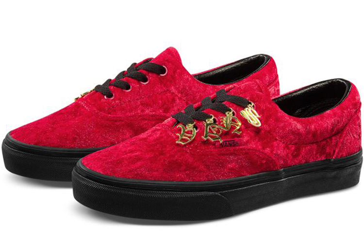 Vans Era Classics Red Women's купить в интернет-магазине Yoocart с быстрой доставкой по России.