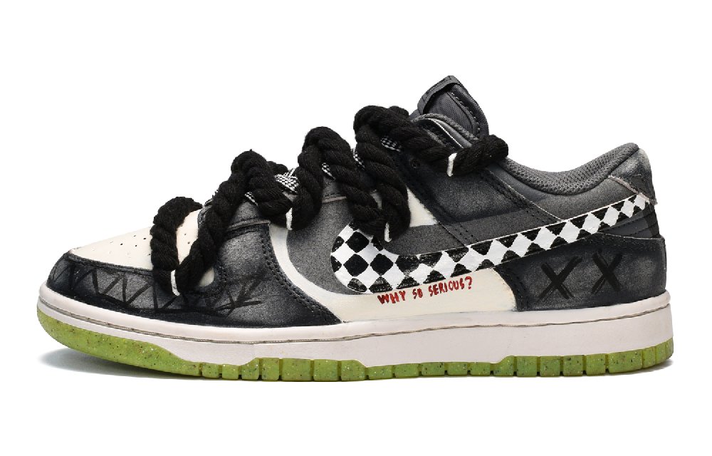 Nike Dunk Skateboard Shoes Women's Low-Top Black White Gray