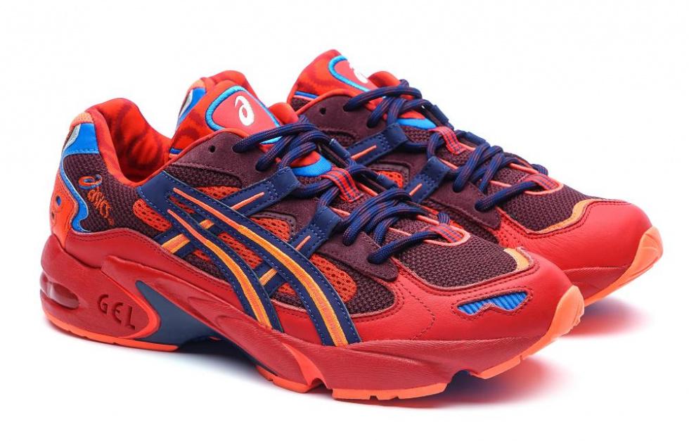 Asics Gel Kayano 5 Vivienne Westwood купить в интернет-магазине Yoocart с быстрой доставкой по России.