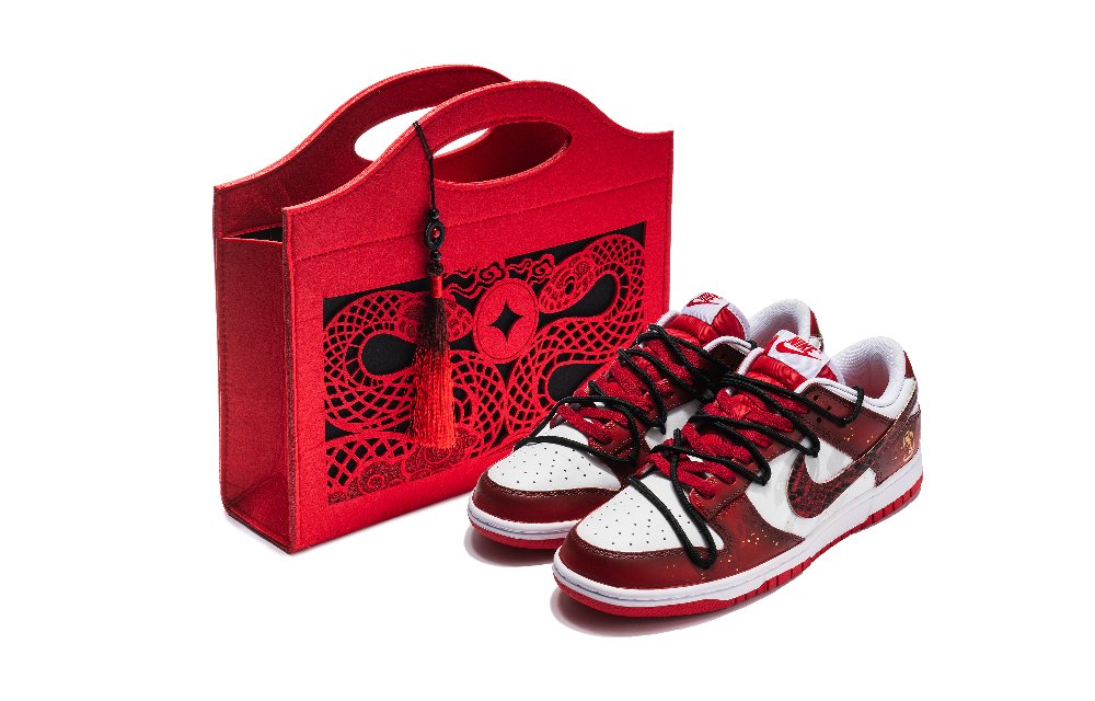 Nike Dunk Anti-Slip Wear-Resistant Low-Top Skateboard Shoes Men's Red White