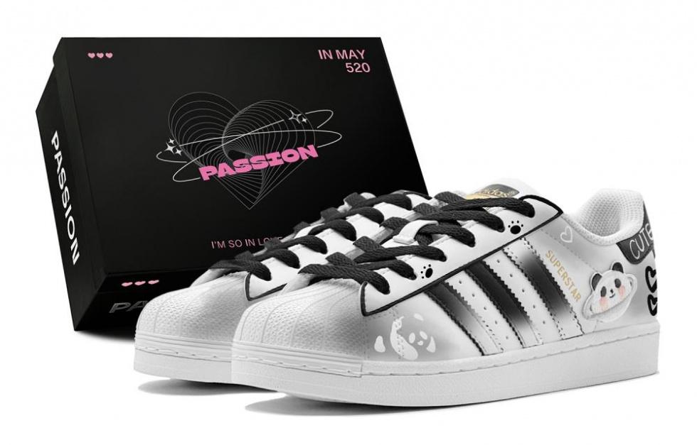 Adidas Originals Superstar Cute National Treasure Hand-Drawn Graffiti Low-Top Skateboard Shoes Unisex Black Gray