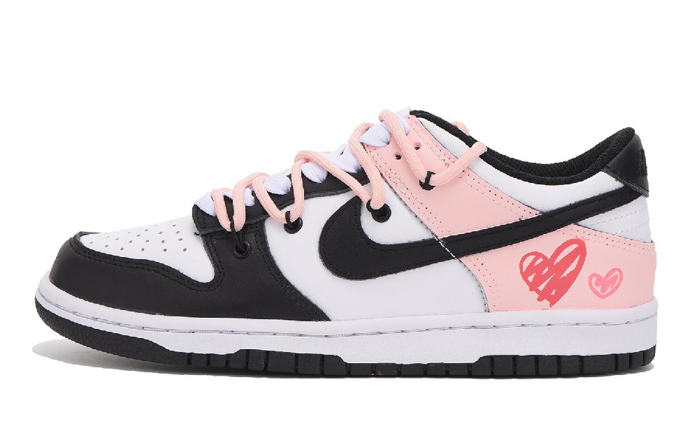 Nike Dunk Skateboard Shoes Women's Low-Top White Pink