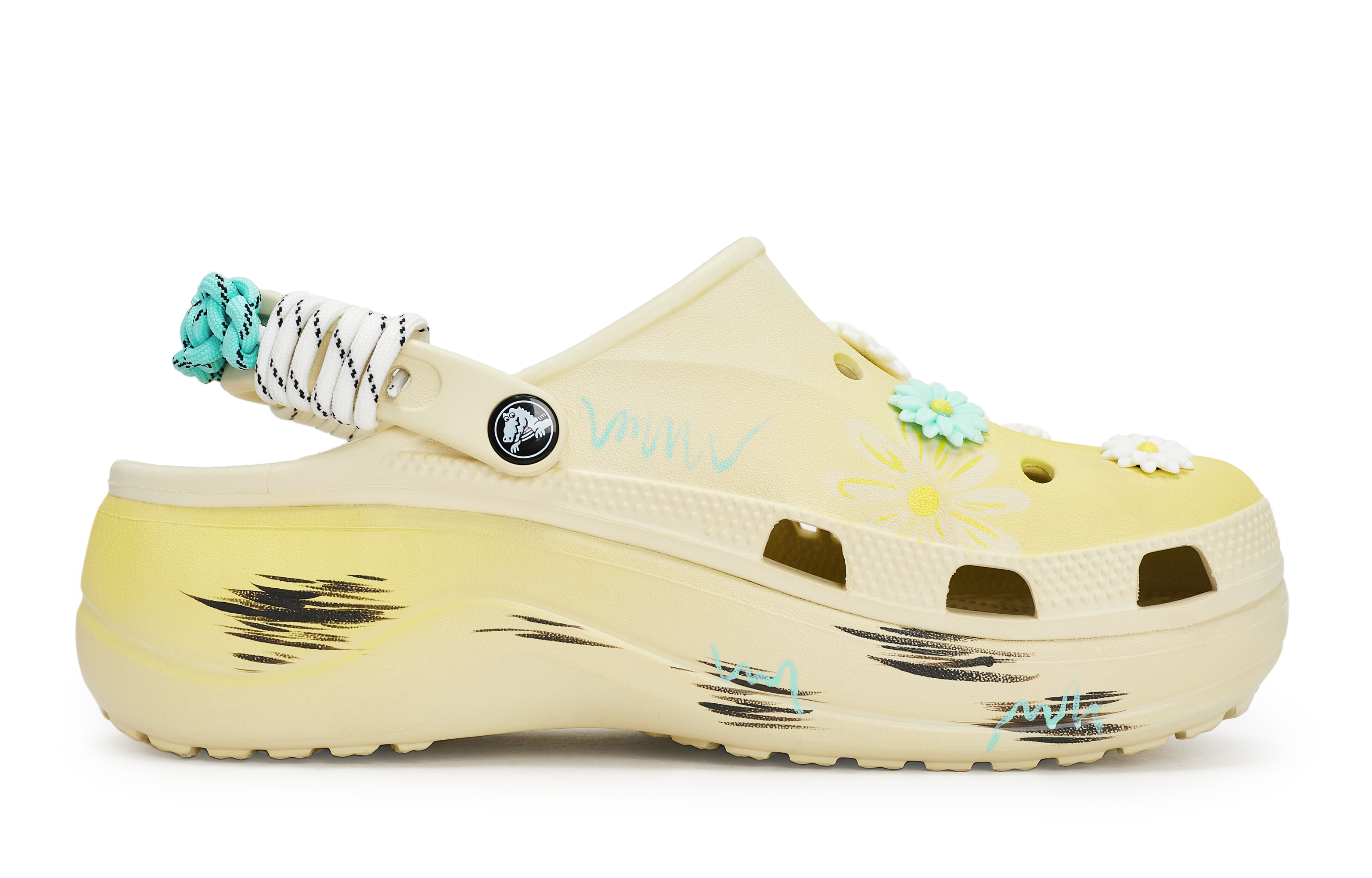 Crocs Baya Platform Clog 811 Manufacturing, Daisy Floral, Special Shoe Box Clogs Women's White Yellow Blue купить в интернет-магазине Yoocart с быстрой доставкой по России.