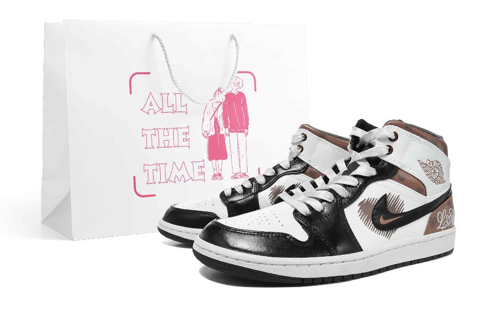 Jordan Air Jordan 1 Mid Top Vintage Basketball Shoes Men's Khaki Black White