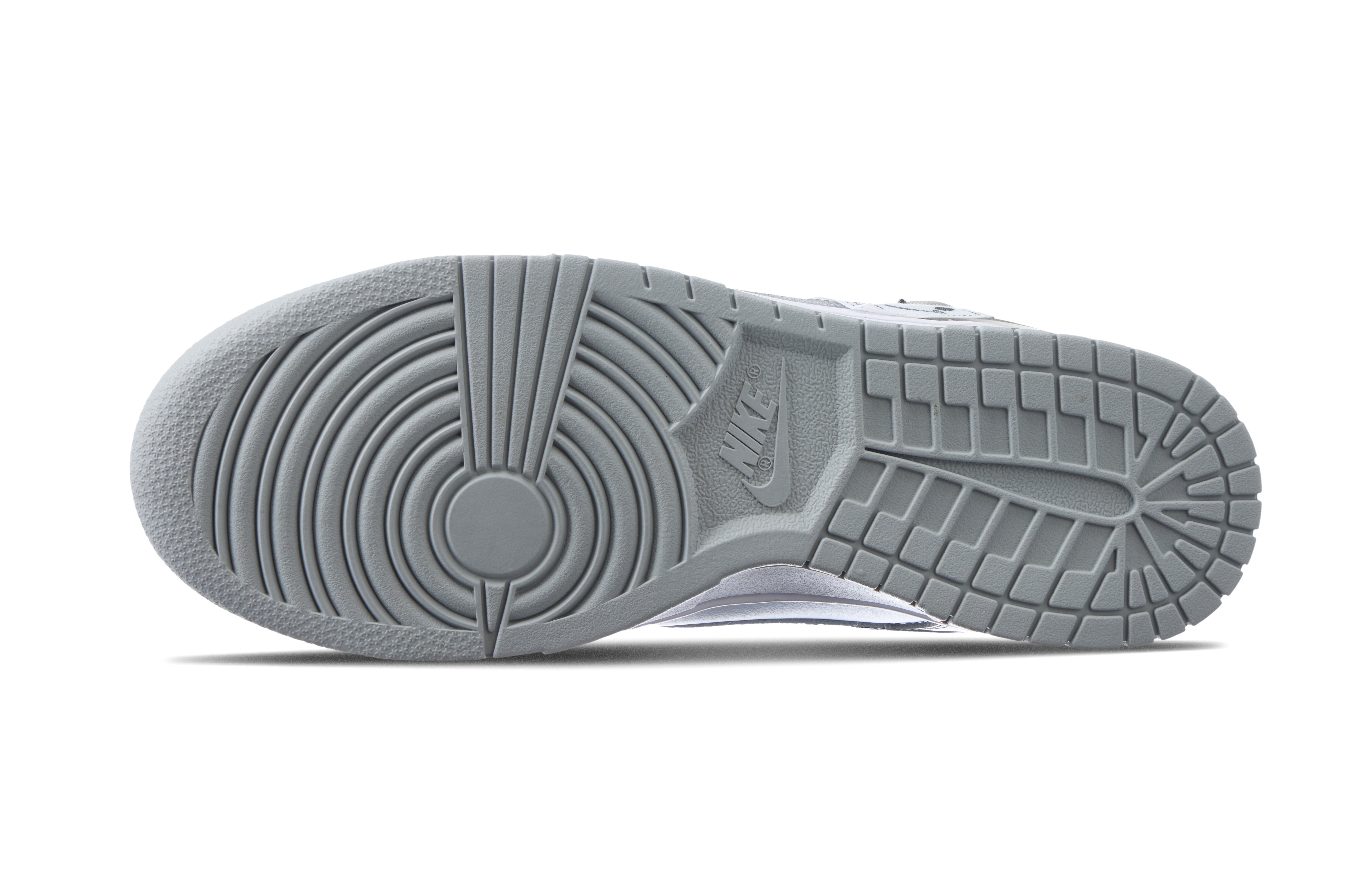 Nike Dunk Smiley Face Mischief Anti-Slip And Wear-Resistant Lightweight Low-Top Skateboard Shoes Men's Gray White Black