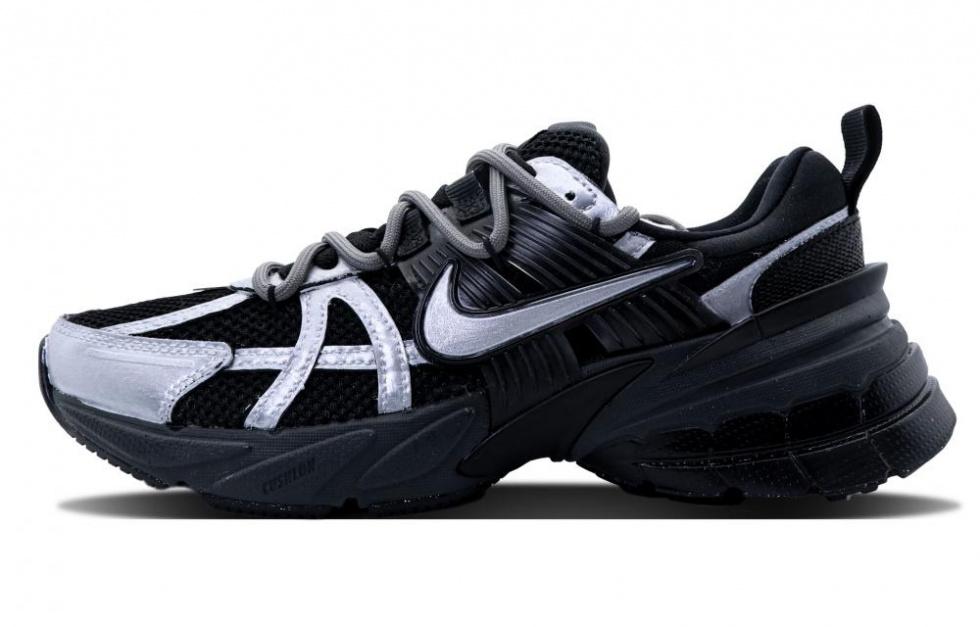 Nike V2K Run Cushioned Slip-Resistant Abrasion-Resistant Low-Top Casual Running Shoes Women's Silver