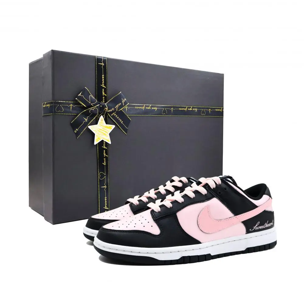 Nike Dunk Sweetheart Cushioning, Wear Resistant Low top Skateboard Shoes Unisex Black Pink