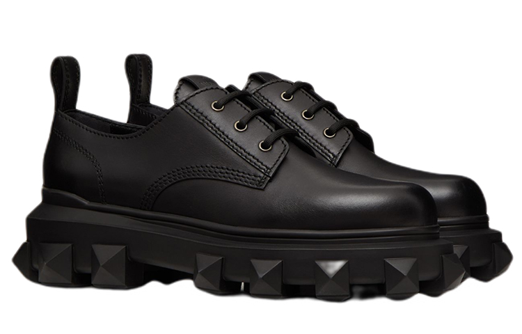 Valentino Trackstud Men's Casual Shoes Men's Black
