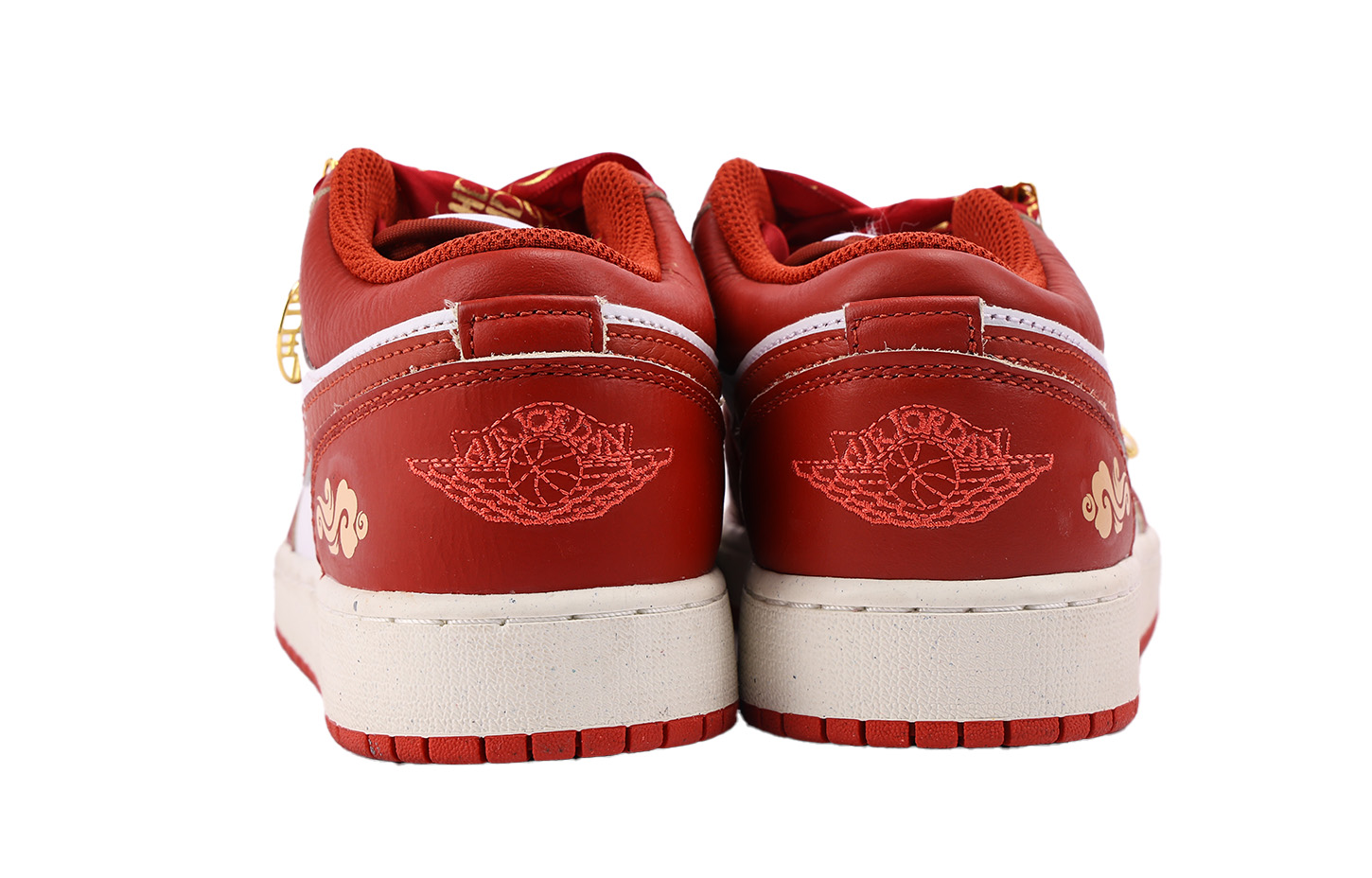 Jordan Air Jordan 1 Anti Slip Wear Resistant Low Top Vintage Basketball Shoes Women's Red White купить в интернет-магазине Yoocart с быстрой доставкой по России.