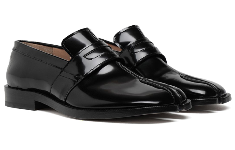 Maison Margiela Tabi Leather Loafers Women's