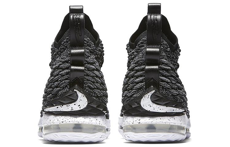 Nike LeBron 15 Ep 'Ashes'